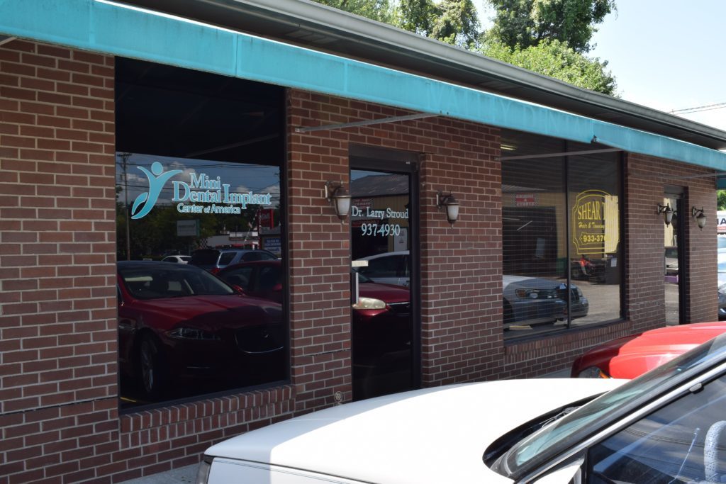 Dr. Regan Ackerman. Freedom Mini Dental Implants. Mini Dental Implants in Louisville Kentucky 40291